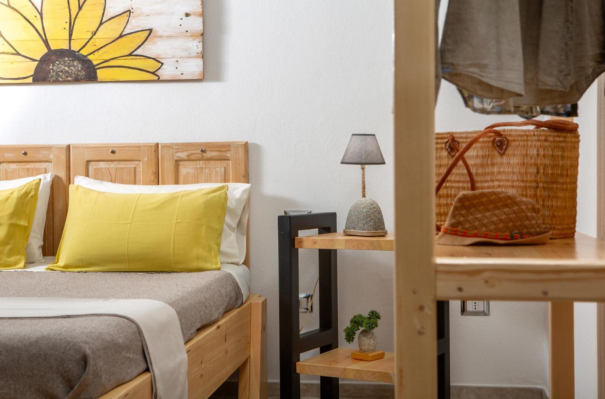 B&B Les Chambres Rooms & Suite Santa Teresa Gallura Exterior foto